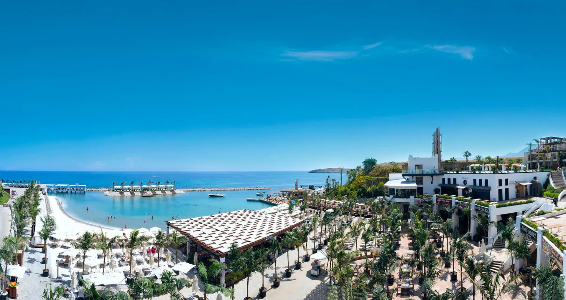 Cratos Premium Hotel